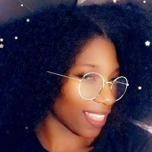 Meet your Posher, Christa